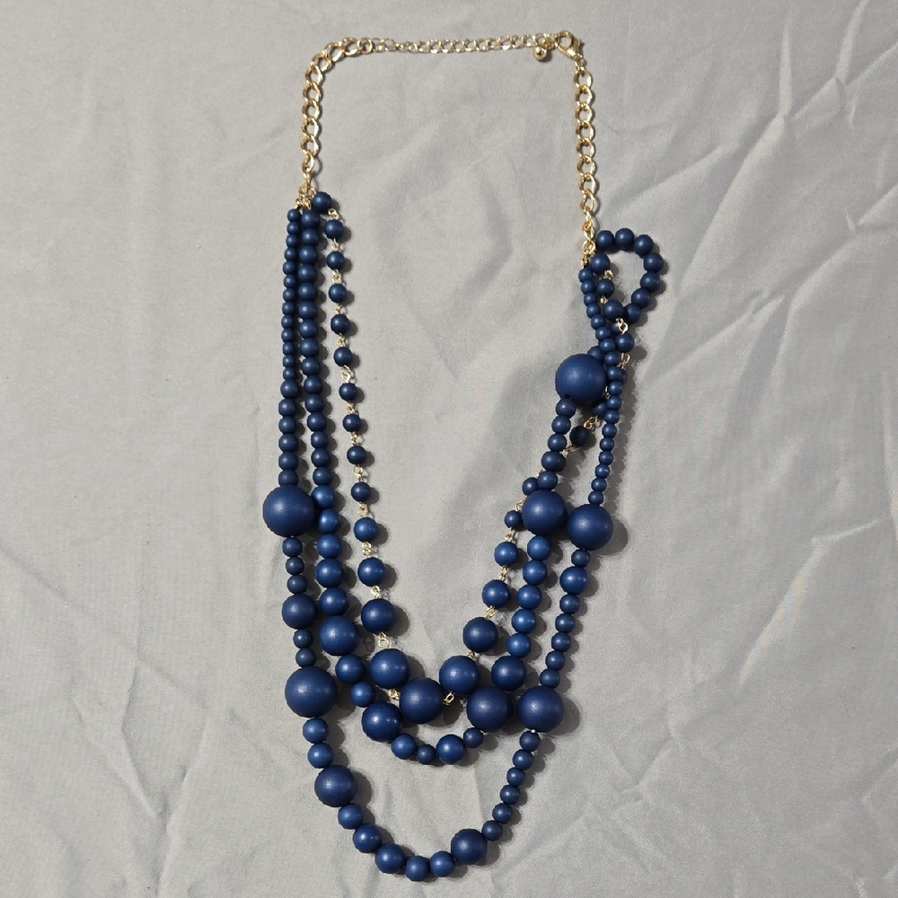 Elegant Blue Beaded Necklace